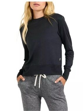 VUORI Black Long Sleeve Pullover long sleeve top